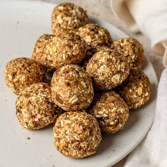 Choto Energy Bites (Nut & Date Balls)