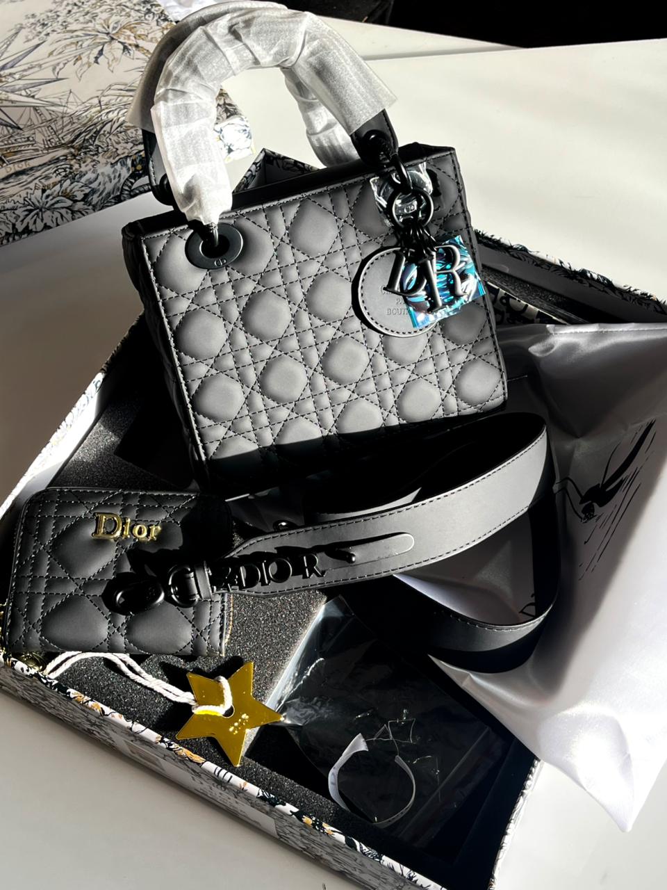 Premium Quilted Cannage Handbag — With Gift Box Set